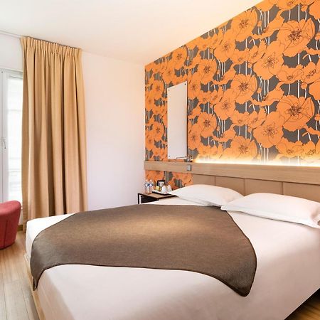 Hotel Hor Les Lumieres Paris Exterior photo